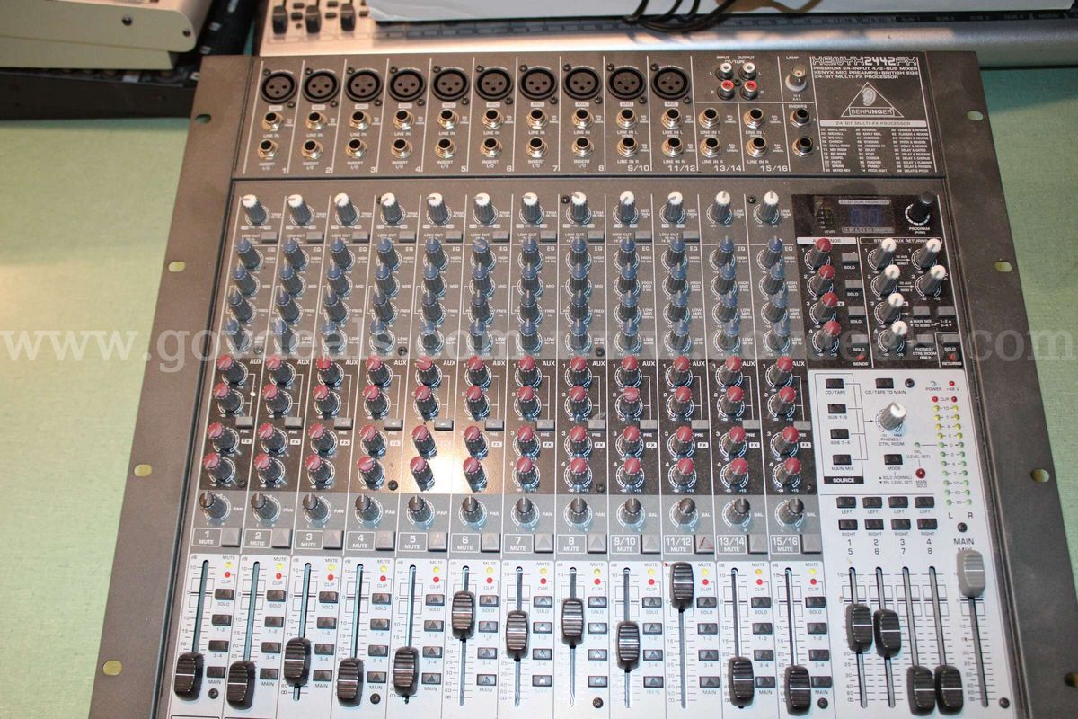Behringer Xenyx 2442fx