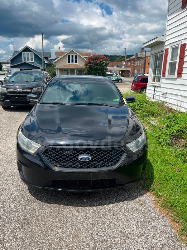 2016 Ford Taurus