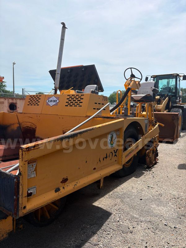 Blaw-Knox Paver