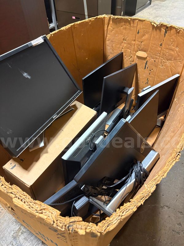 9 Monitors