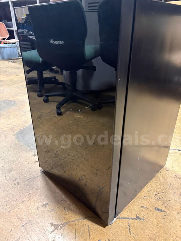 Hisense Miniature Fridge