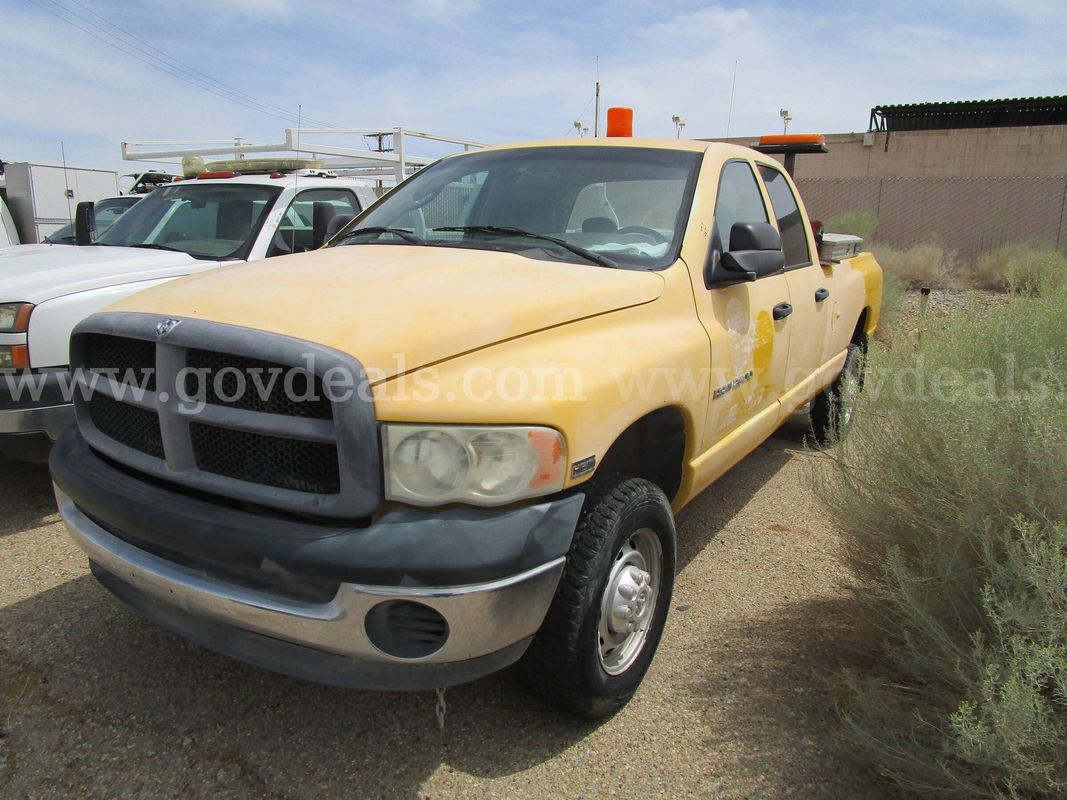 2005 Dodge Ram 2500 ST Quad Cab Long Bed 4WD