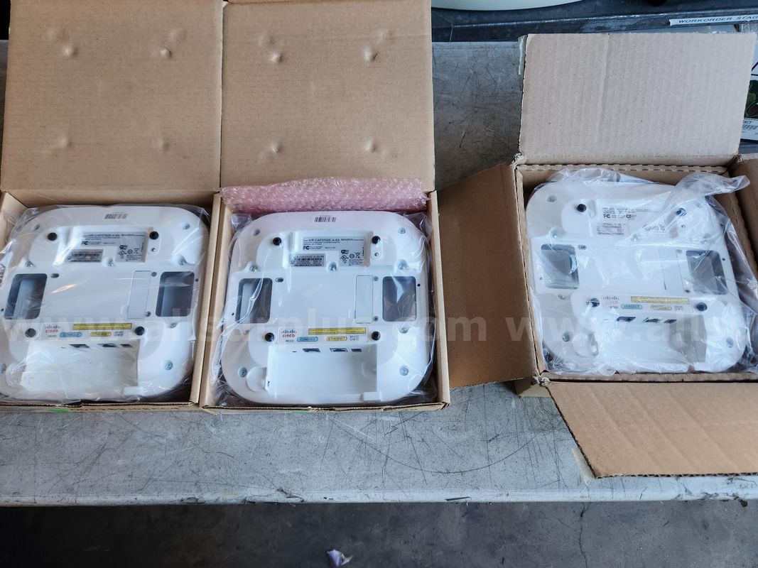 Lot of 3 Cisco AIR-CAP3702E-A-K0 & AIR-CAP3602I-A-K9 (Item ID: 011326-2, 3 pcs)