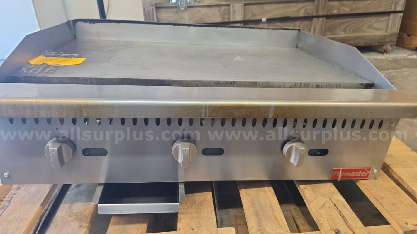 Flamaster FLM-G36-M 36” Commercial Gas Countertop Griddle 90,000 BTU 3-Burners (Mfg. Date: 05/20/2024 Used Only 6 Months
