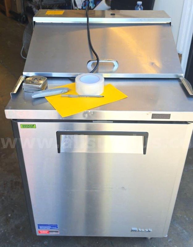 Turbo Air MST-28-12-N 28" Mega Top Sandwich Food Prep Table (Used only 6 months)