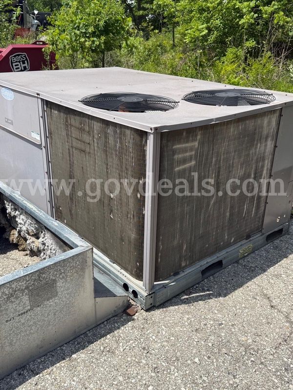 Carrier 8Ton heating Cooling system
