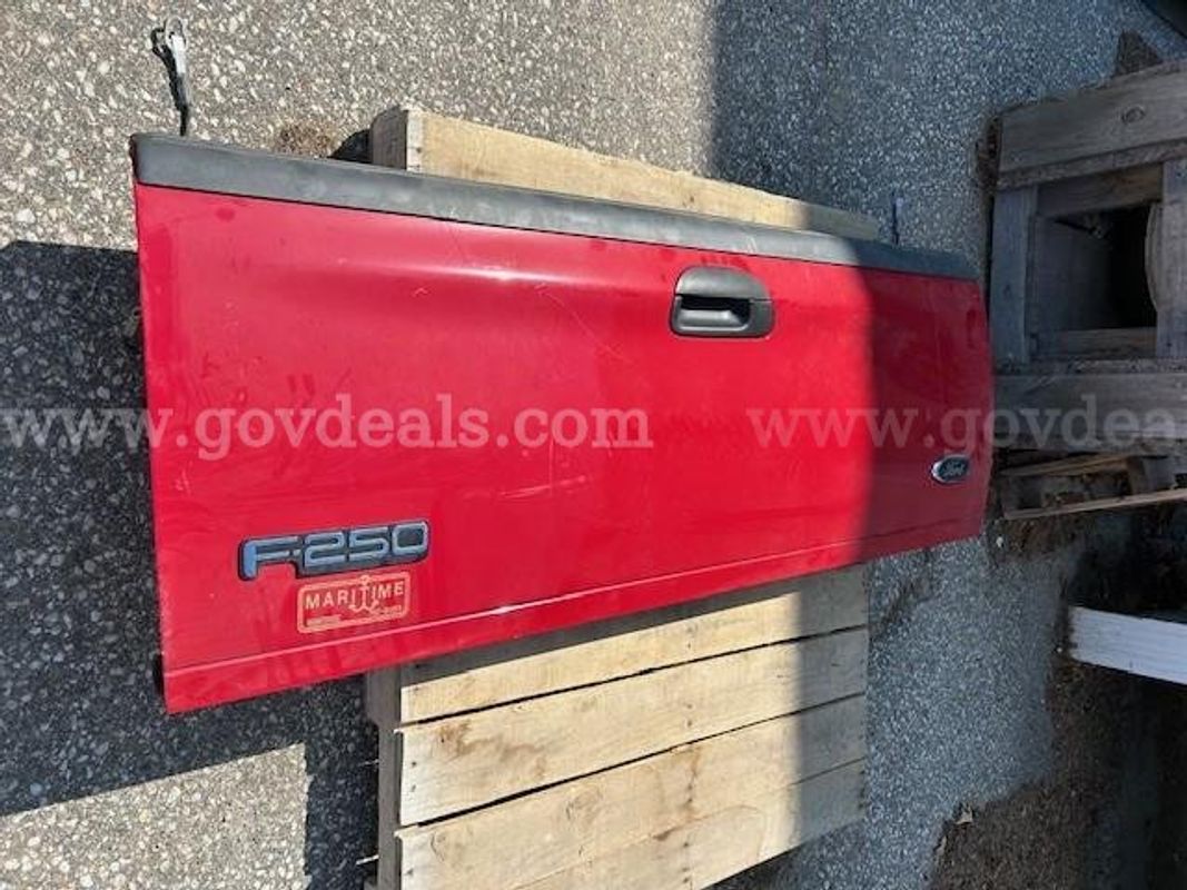 1999- 2007 F250 or F350 tailgate only