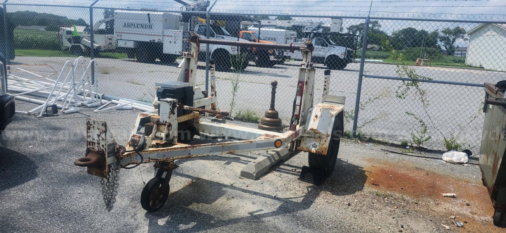 2005 BUTLER WIRE REEL TRAILER