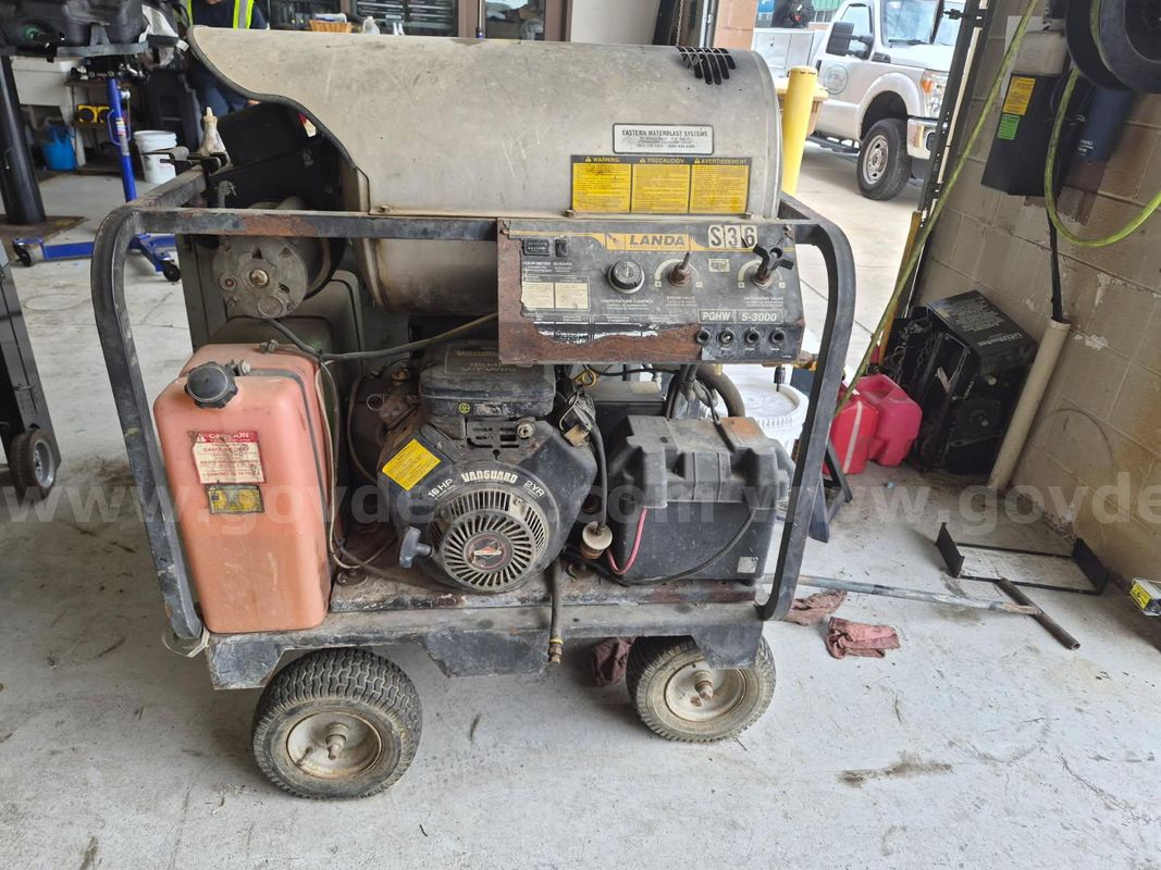 2002 LANDA POWER WASHER