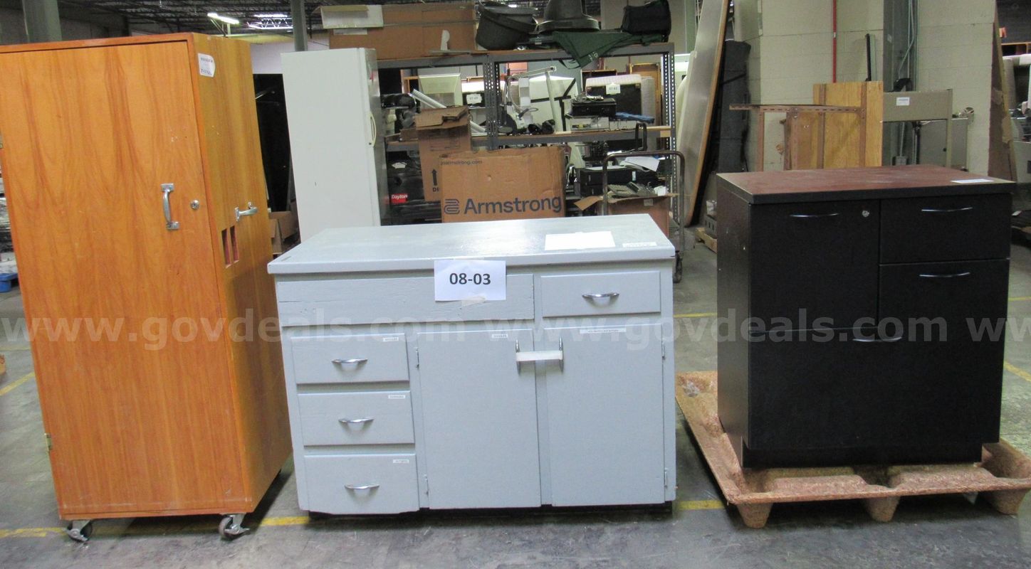 08-03 Cabinets