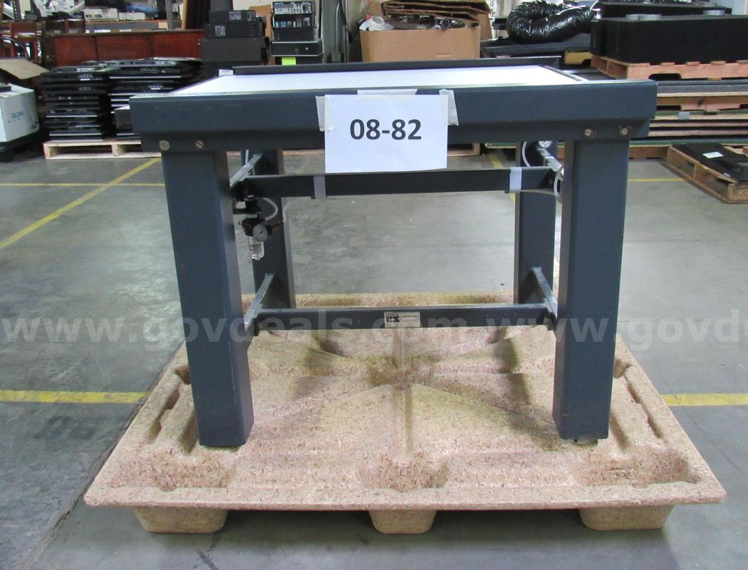 08-82 Air Table
