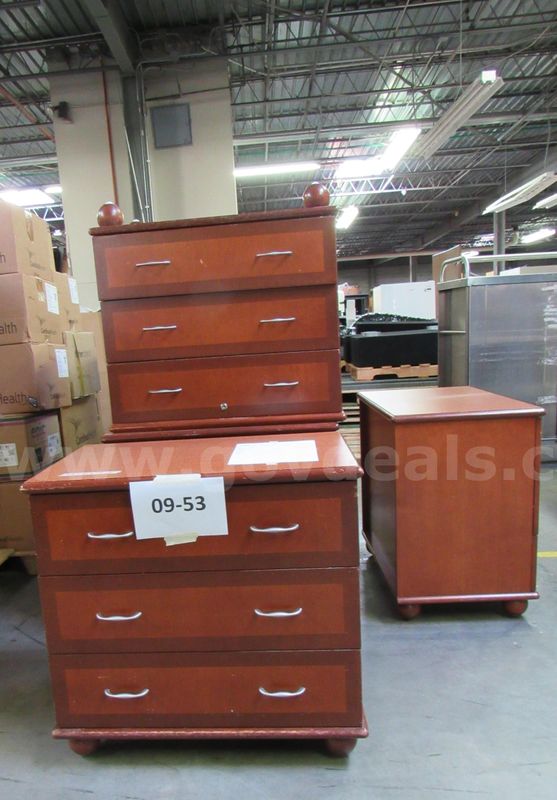 09-53 Bedside Cabinets