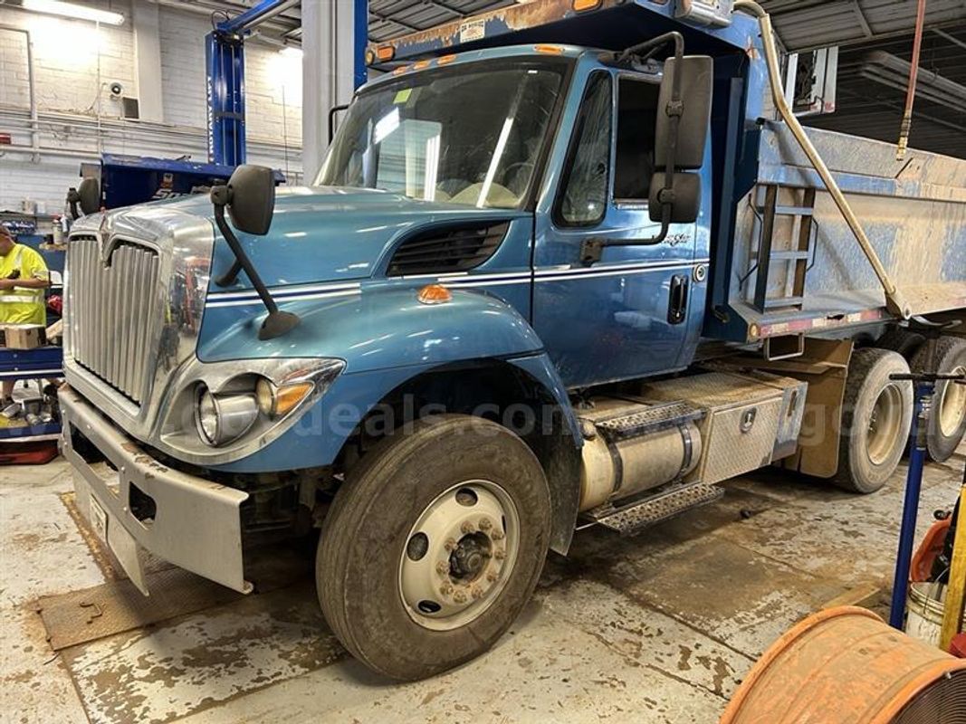 2014 International 7400 TANDEM DUMP