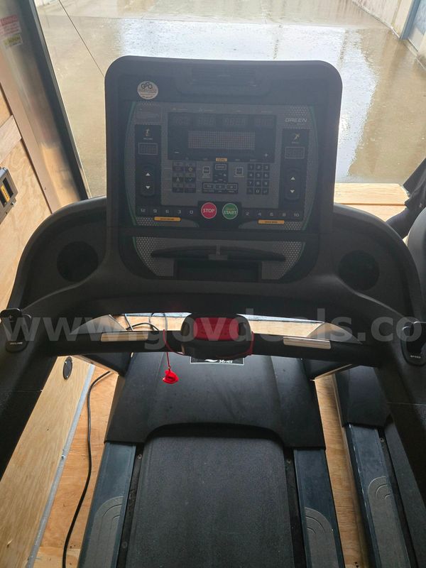 GREEN SERIES TREADMILL SERIES TM8000