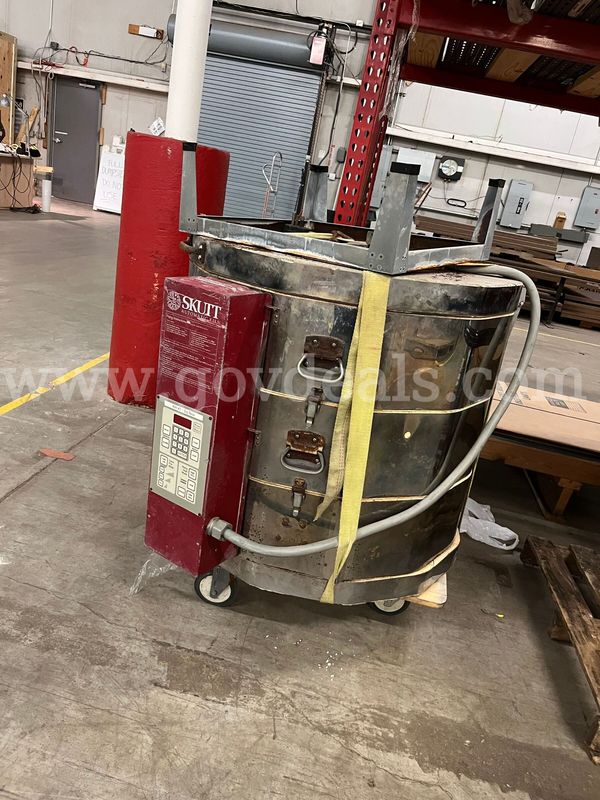 SKUTT AUTOMATIC KILN/ MODEL: KM-1227 WORKING CONDITION UNKNOWN