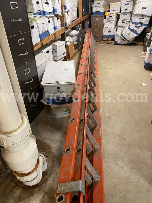 Extension Ladder 24 foot (1)