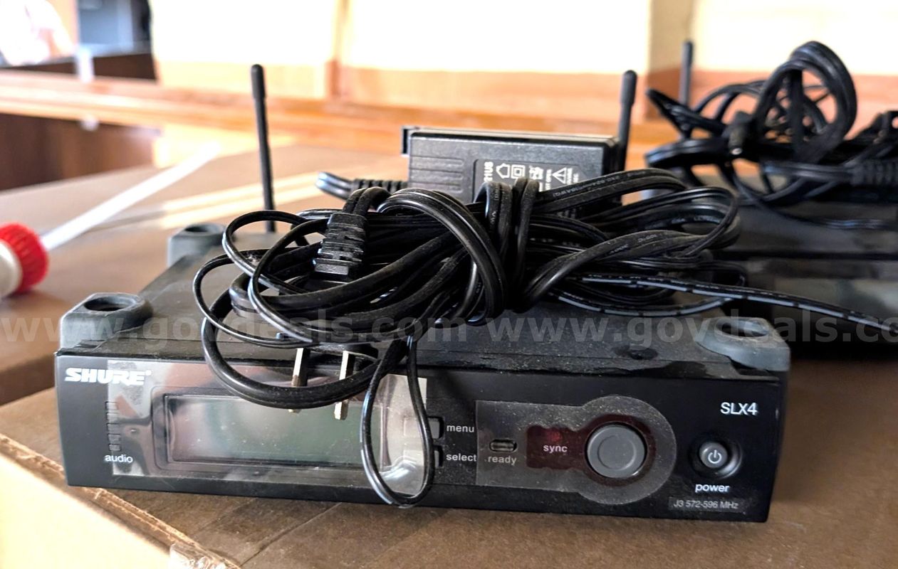 SHURE SLX4 WIRELESS MICROPHONE RECEIVERS (J3 CHANNEL) #1