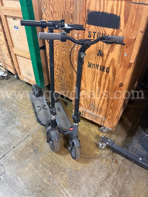 Lot of 2 Electrical Scooters, Hover 1 and Atomi Electric Scooters
