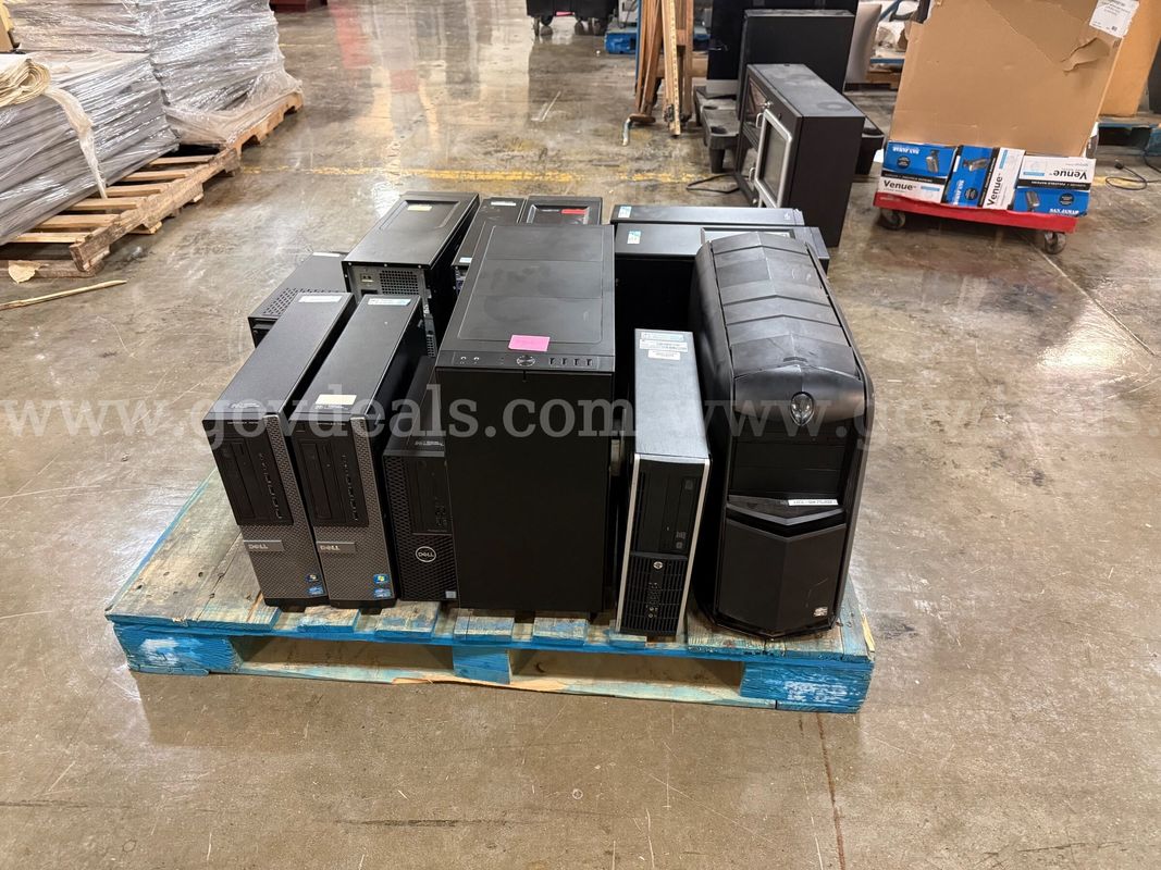 Lot of 12 Assorted Desktops