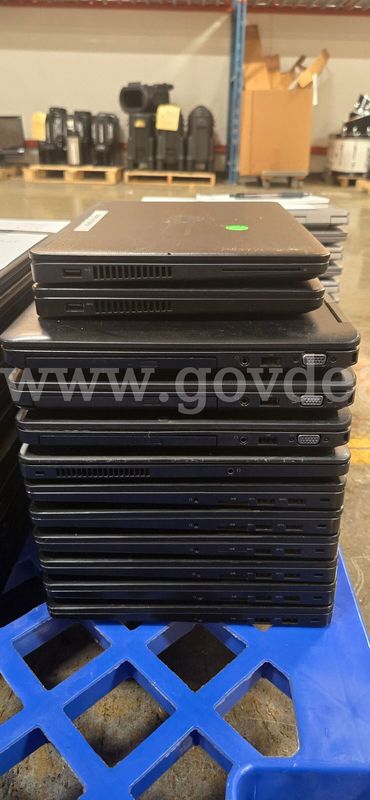 Lot of 12 Assorted Dell Latitude Laptops