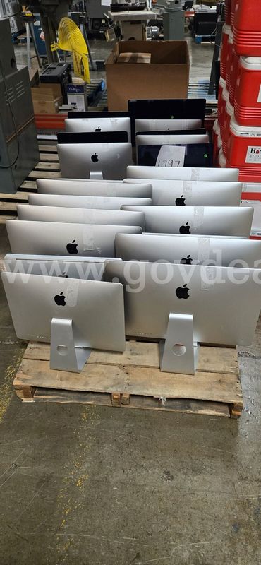 Lot of 14 Assorted Apple iMac Computers