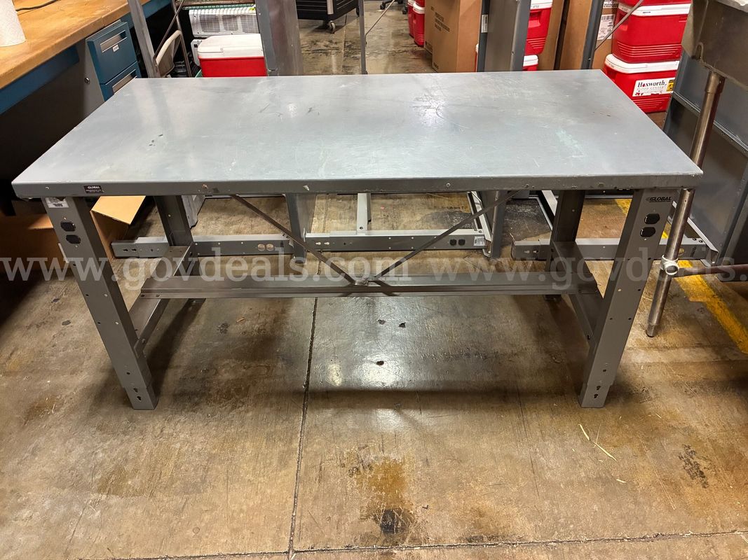 Lot of 5 Metal Workbenches