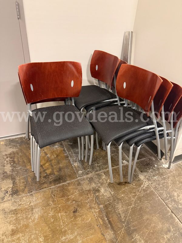 40 Leland International Stacking Chairs