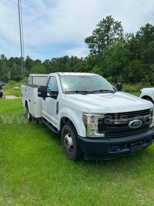 2019 Ford F-350 Super Duty Service Body