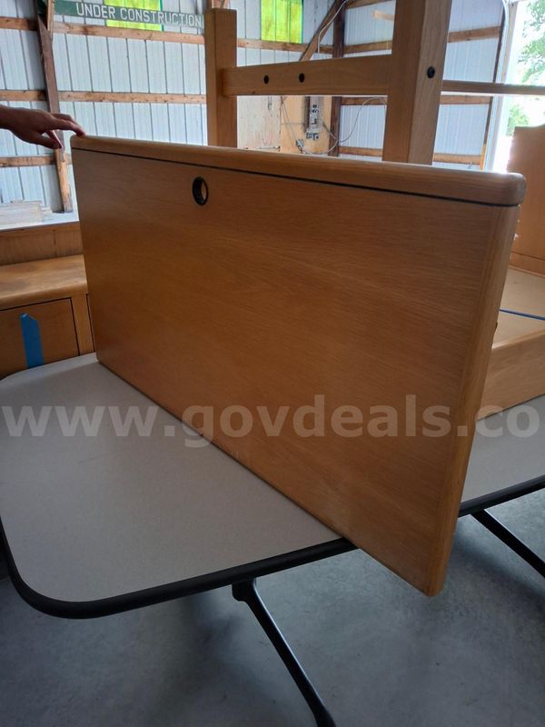 Mixed Lot of Office Furniture – Desks and a Countertop