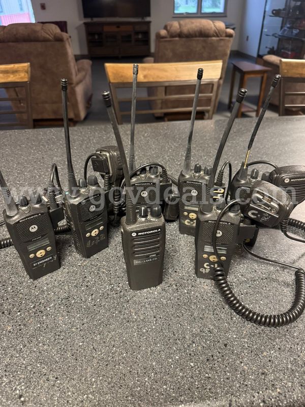 Motorola PR400 Portable Radios