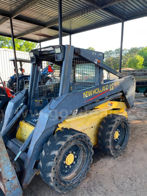 New Holland Skid Steer LS180