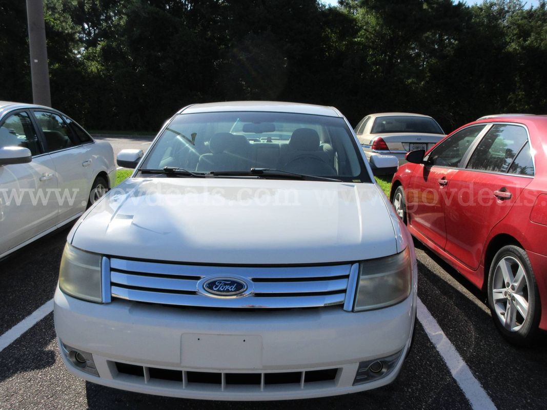 2009 Ford Taurus