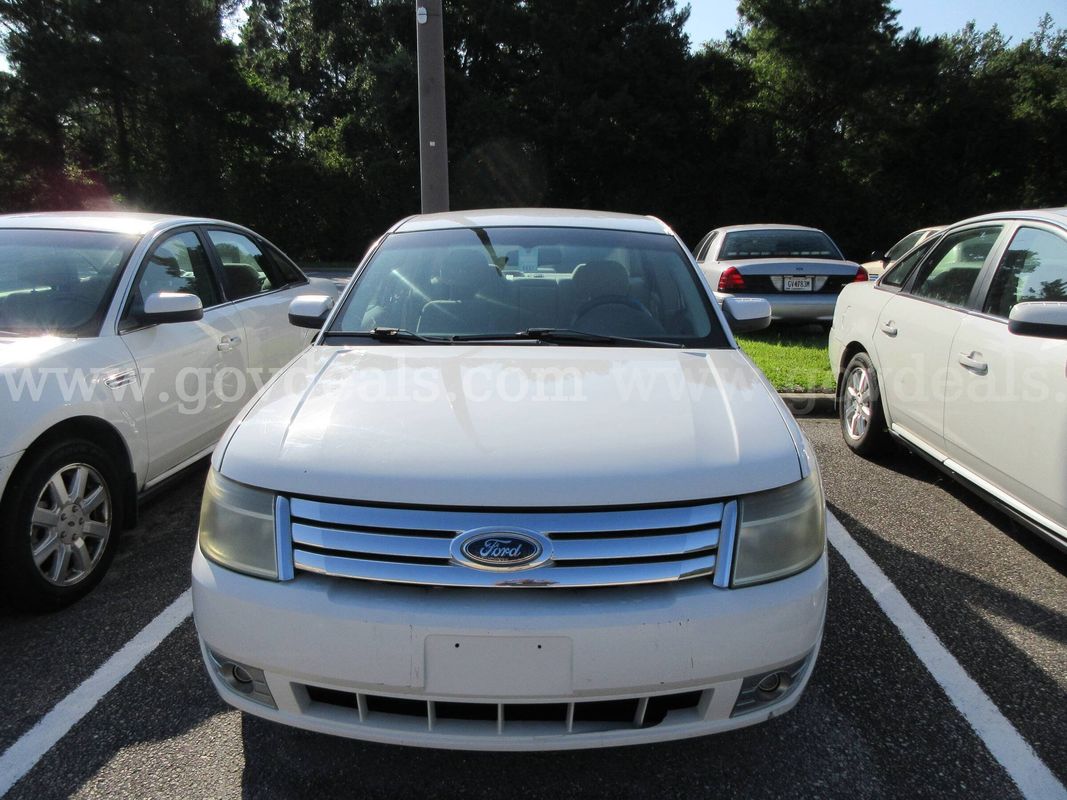 2009 Ford Taurus