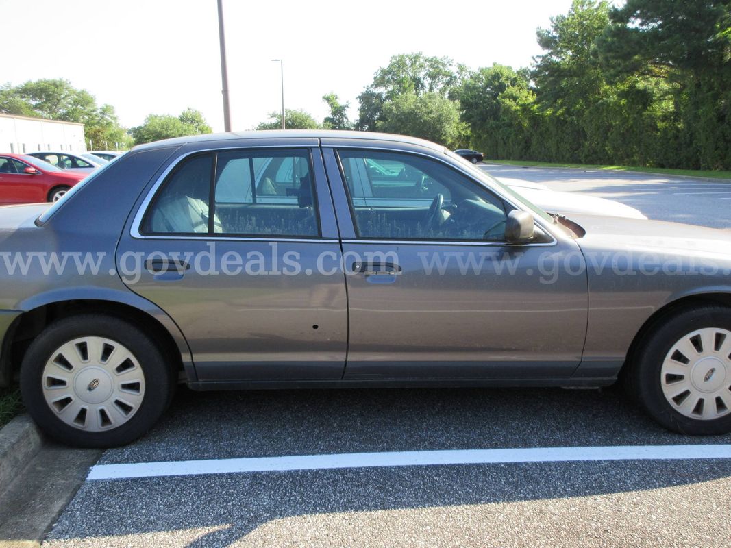 2011 Ford Crown Victoria