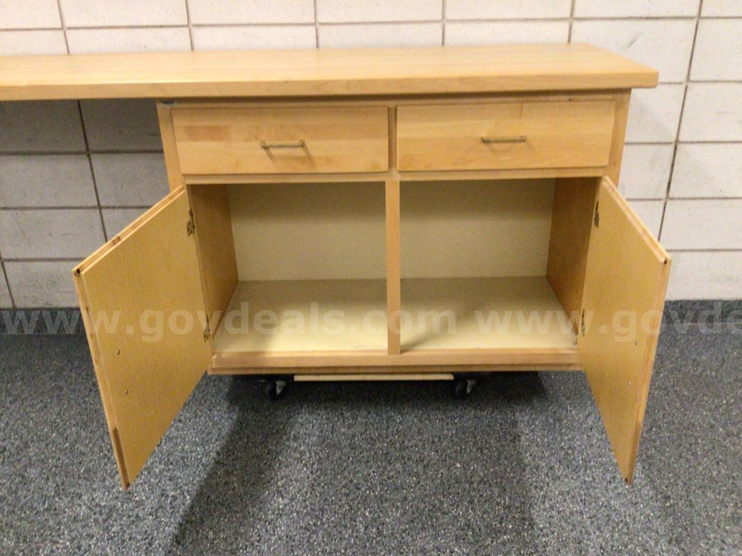 Work bench w/ cabinet