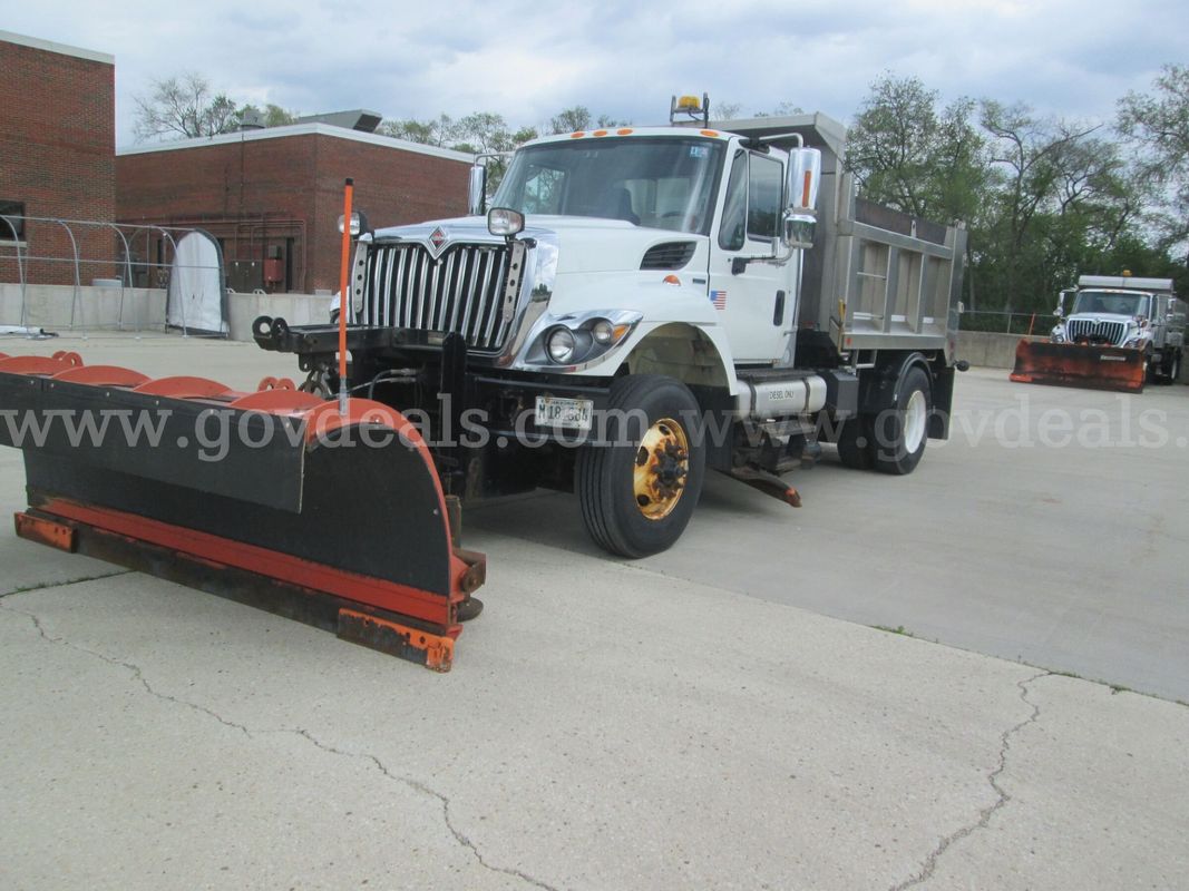 2010 International 7400