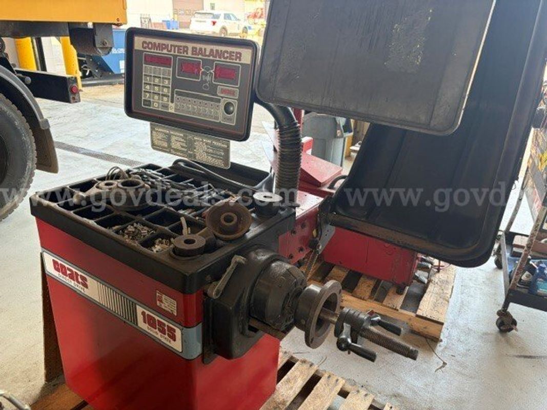 Coats Tire Balancer