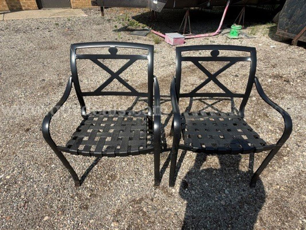 2 outdoor chairs