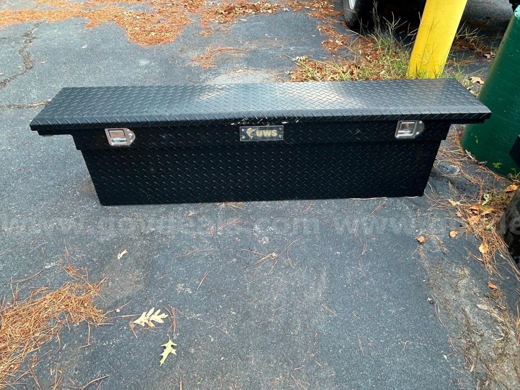 UWS 69" Black Aluminum Crossover Truck Tool Box