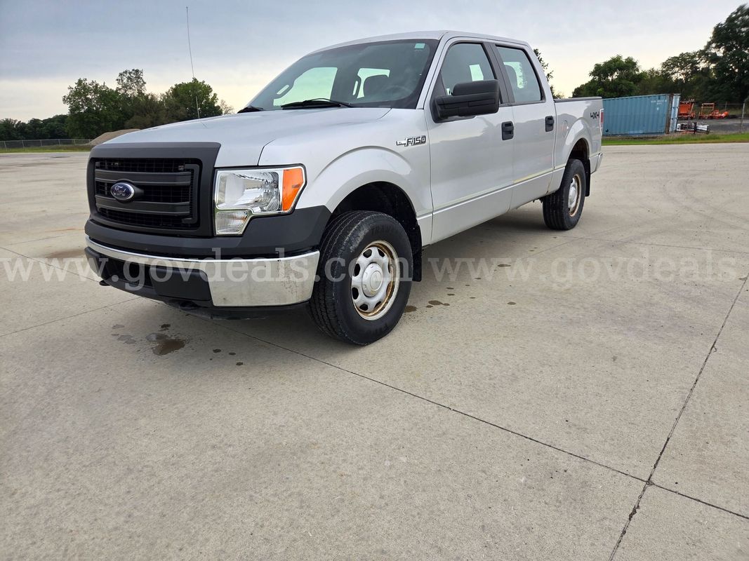 2014 Ford F-150 XL SuperCrew 5.5-ft. Bed 4WD