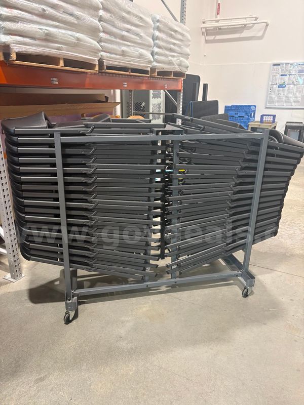 lot of folding chairs