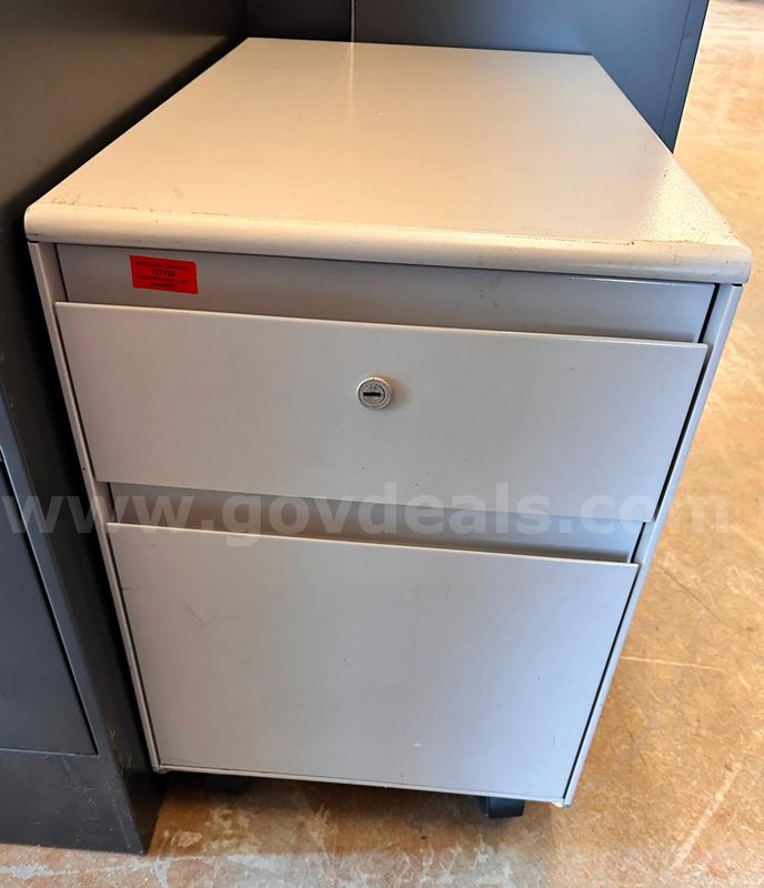 2-Drawer Small Rolling Table