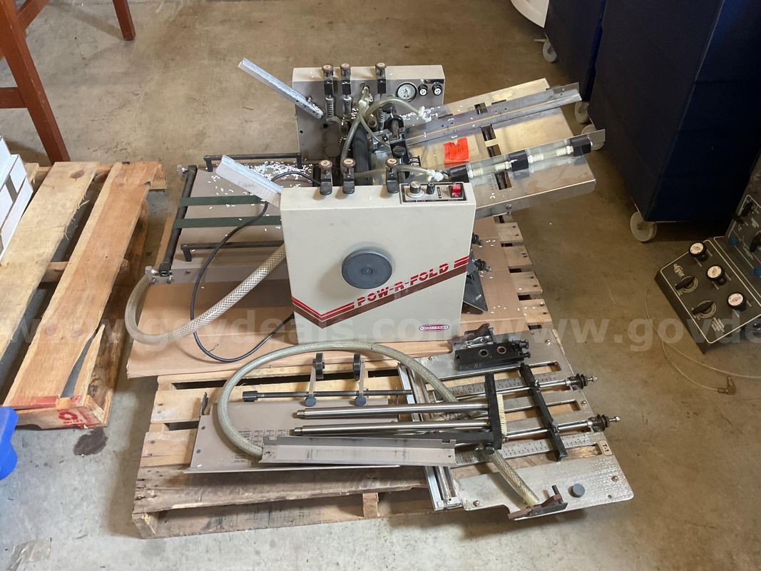 Vacuum-Feed Paper Folder