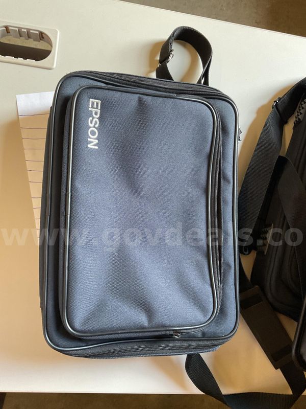 Lot of 12 Assorted Travel/Computer Bags