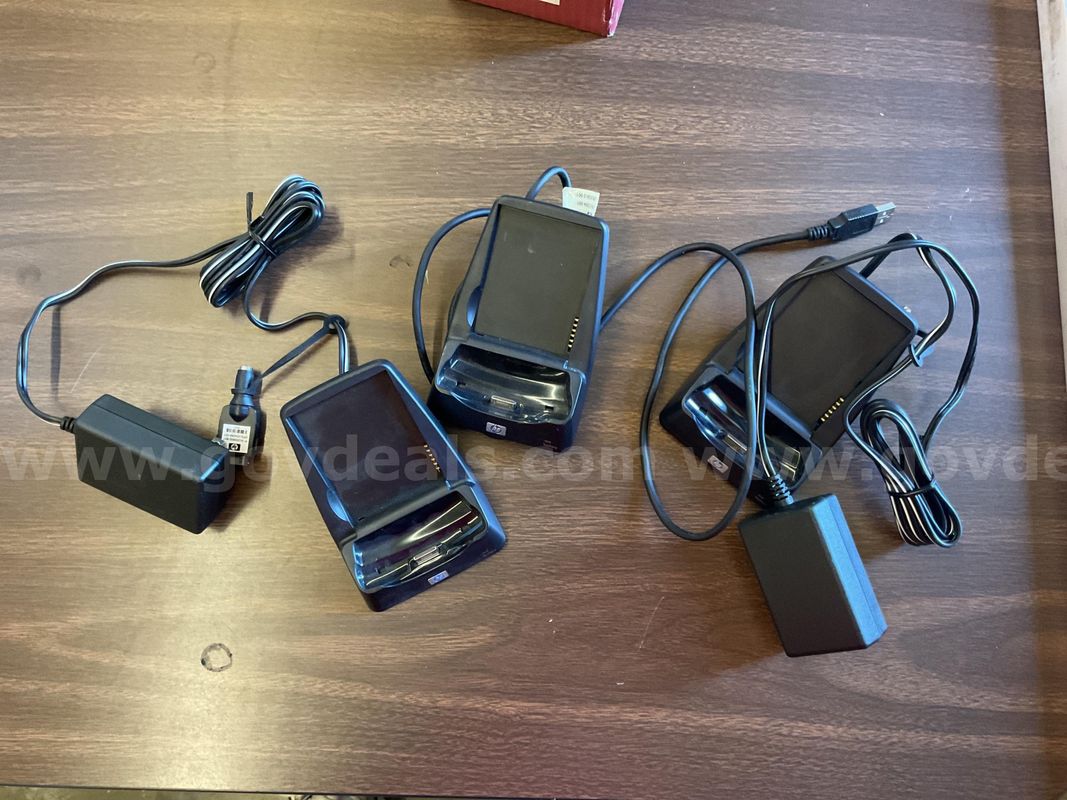 Lot of 3 HP iPAQ desktop docking station and charging cradle kits