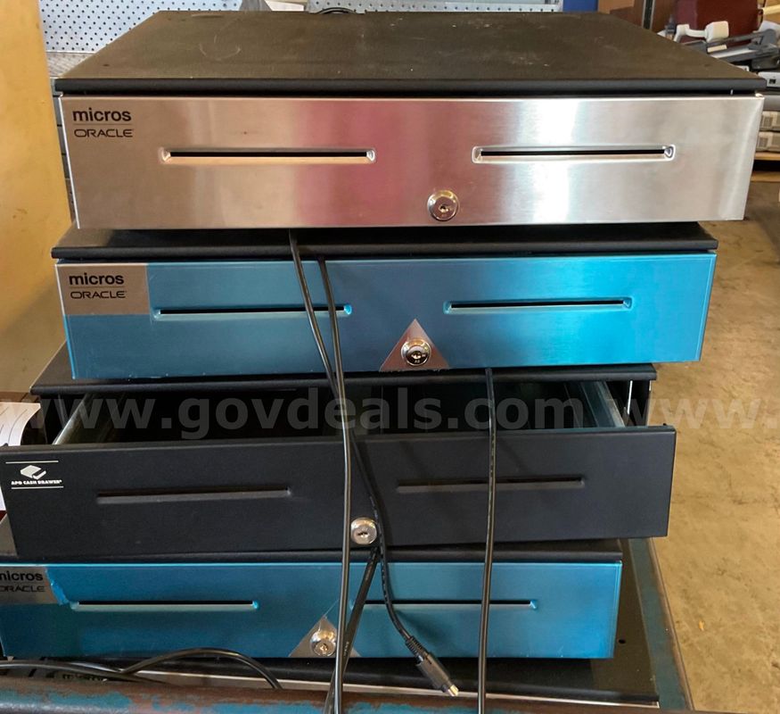Lot of commercial electronic cash drawers