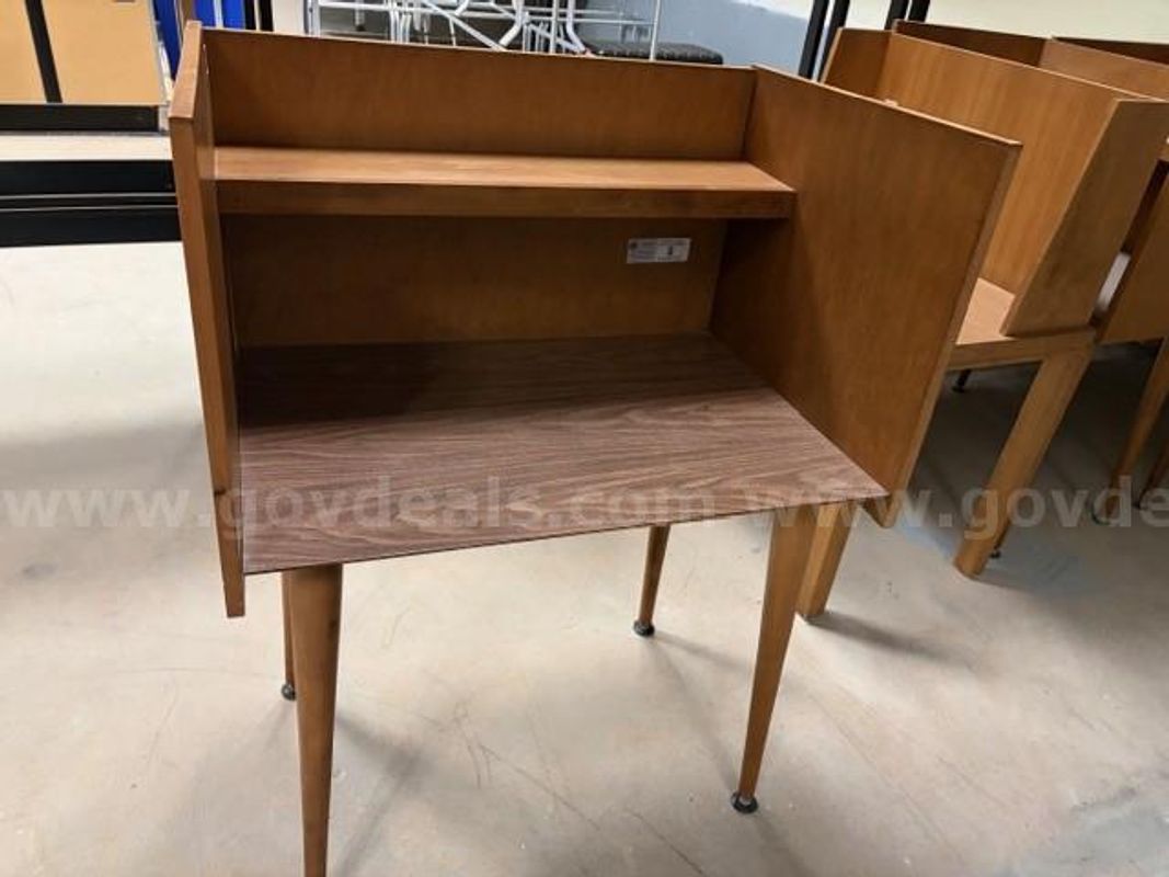 Study Carrels ( Lot of 5)