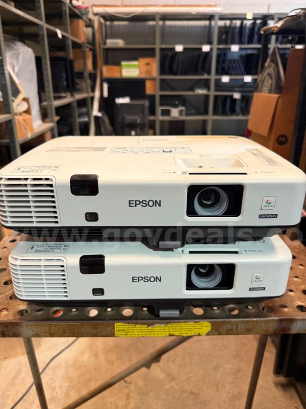 2 Epson H471A projectors