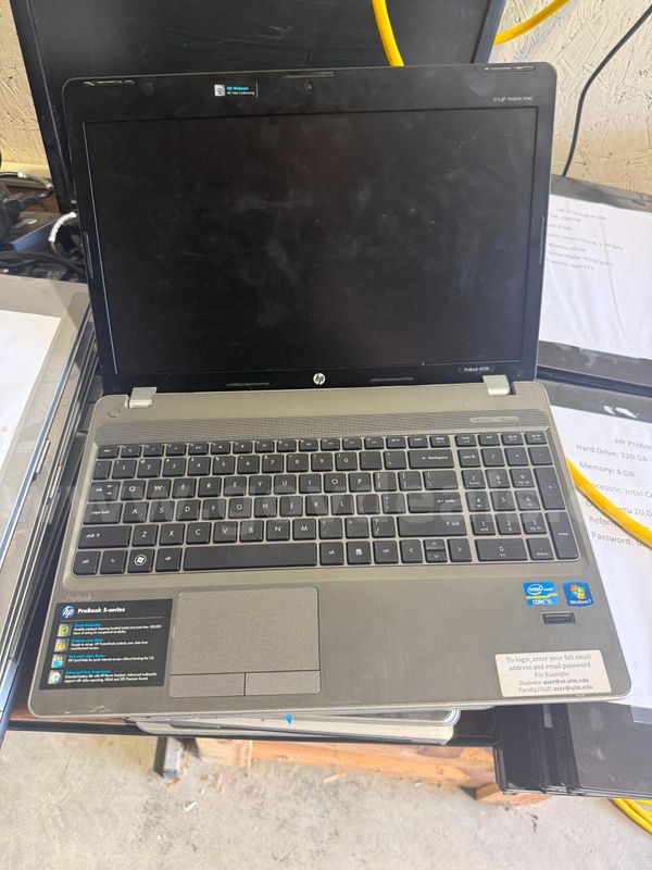 5 HP Laptops