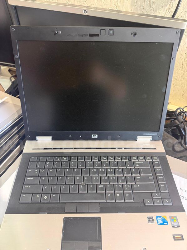 5 HP Laptops